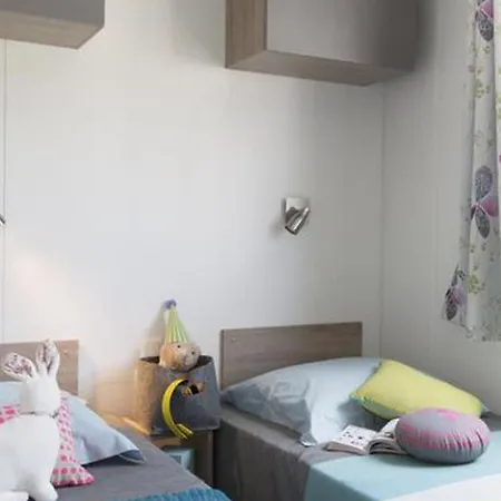 캠프장 Mobil-home Avec Terrasse A - Api-1-52-577 *